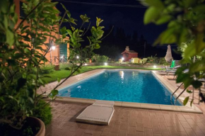 Гостиница Poggio Montali  Монте Роберто